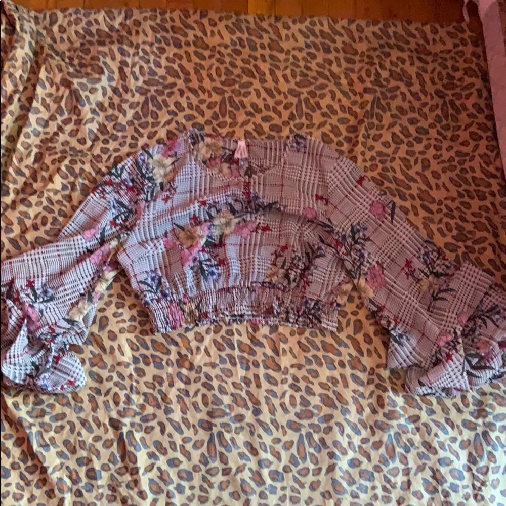 A flairy crop top